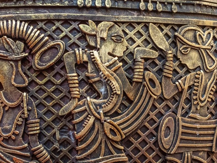 Dhokra lost-wax bronze tribal figurine