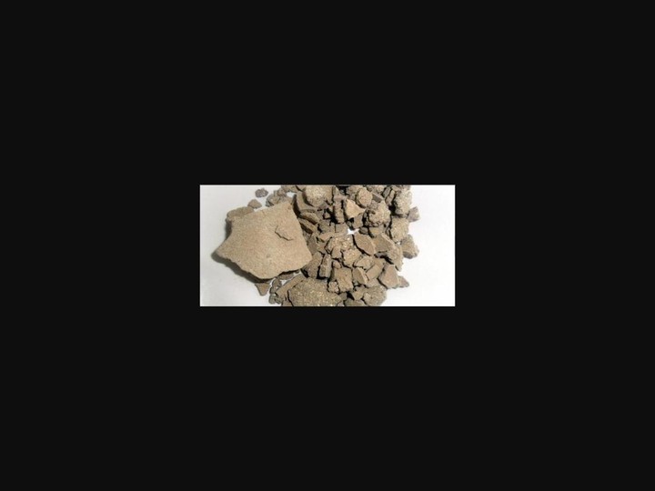 Moroccan Ghassoul clay, mineral-rich