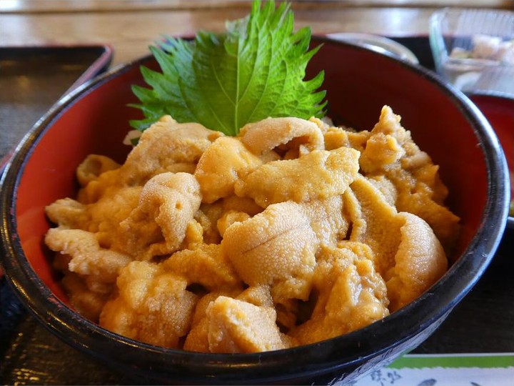 Hokkaido uni (sea urchin roe), wild-harvested