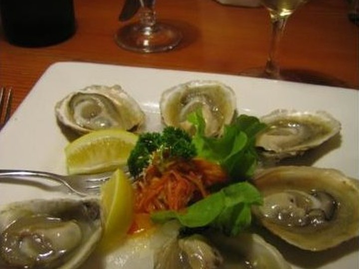 New Zealand Bluff oysters, wild-dredged